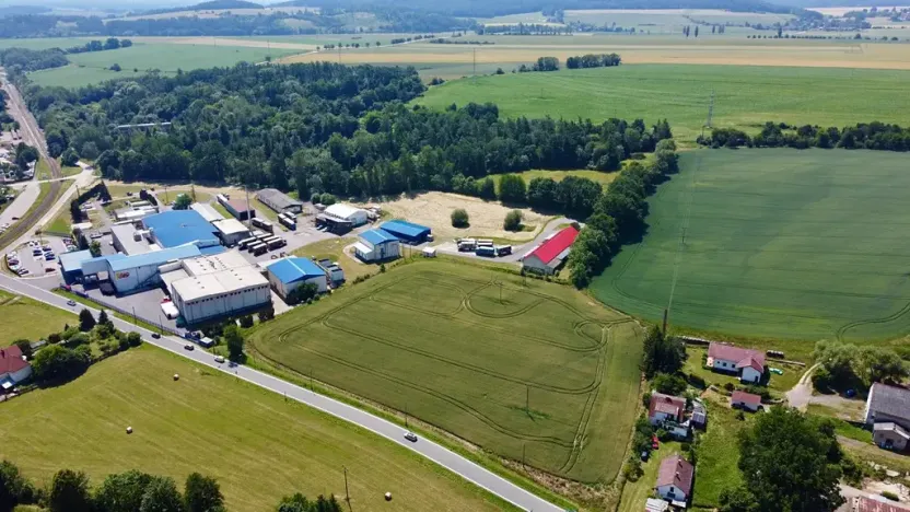 Prodej komerčního pozemku, Mirovice, 6430 m2