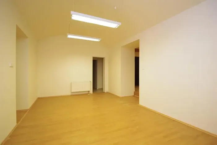 Pronájem kanceláře, Praha - Vinohrady, Mánesova, 135 m2