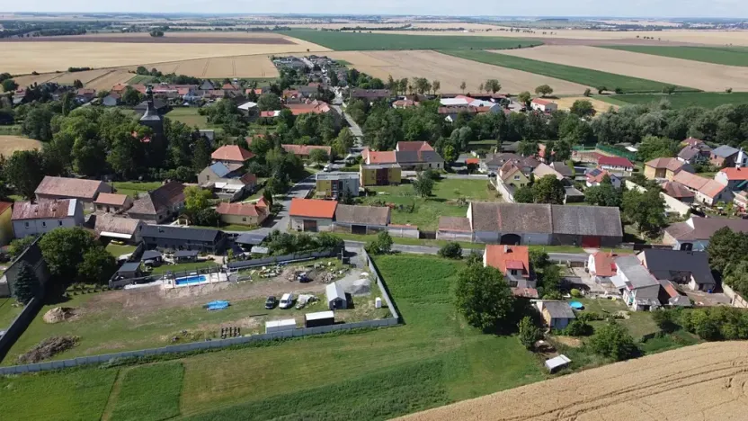Prodej pozemku pro bydlení, Kmetiněves, 952 m2
