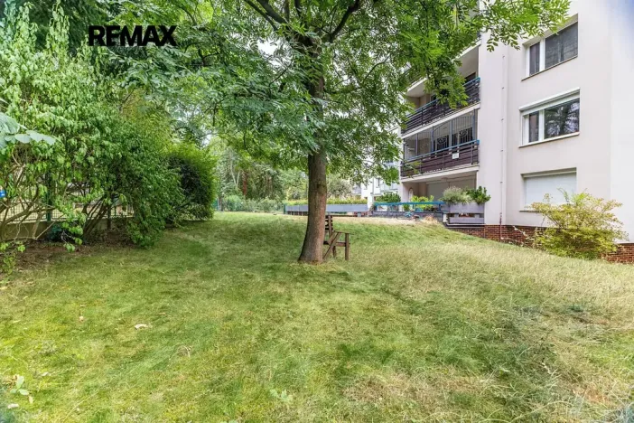 Prodej bytu 2+kk, Praha - Břevnov, Na Petřinách, 41 m2