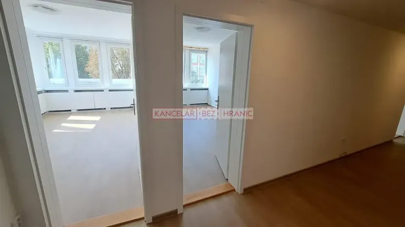 Pronájem pokoje, Zlín, Osvoboditelů, 80 m2