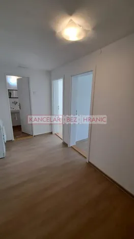 Pronájem pokoje, Zlín, Osvoboditelů, 80 m2