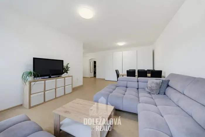 Pronájem bytu 2+kk, Jihlava, Mrštíkova, 60 m2