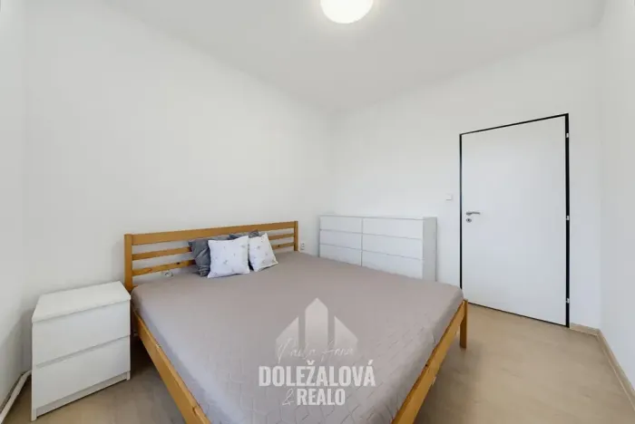 Pronájem bytu 2+kk, Jihlava, Mrštíkova, 60 m2