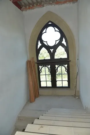 Dražba ubytování, Znojmo, Suchohrdelská, 2500 m2