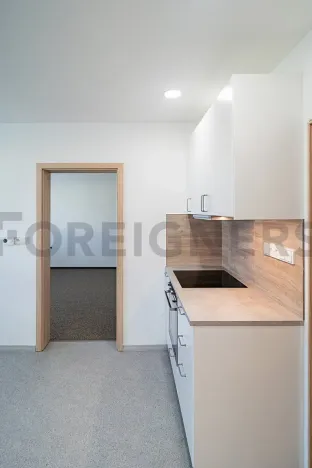 Pronájem bytu 2+1, Pardubice, Železničního pluku, 69 m2