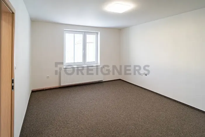 Pronájem bytu 2+1, Pardubice, Železničního pluku, 69 m2