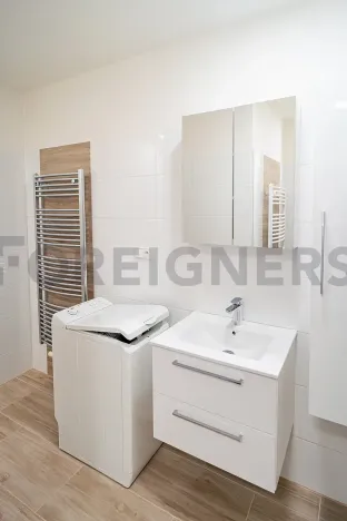Pronájem bytu 2+1, Pardubice, Železničního pluku, 69 m2