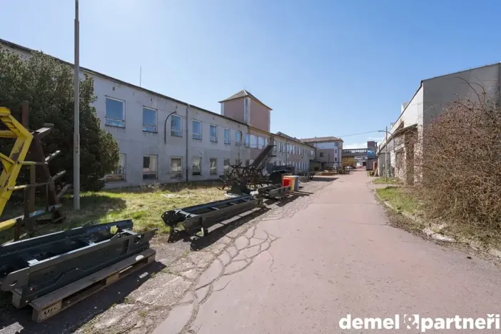 Prodej výrobních prostor, Světlá Hora, 6500 m2