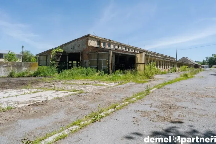 Prodej zemědělského objektu, Korouhev, 1400 m2