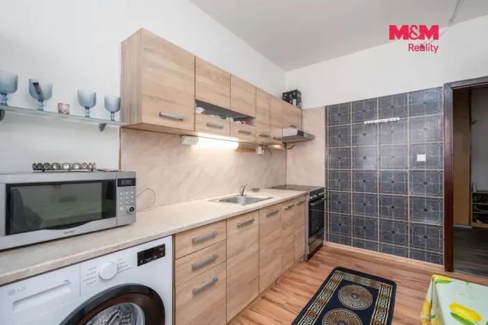 Prodej bytu 3+1, Teplice - Trnovany, U Červeného kostela, 79 m2