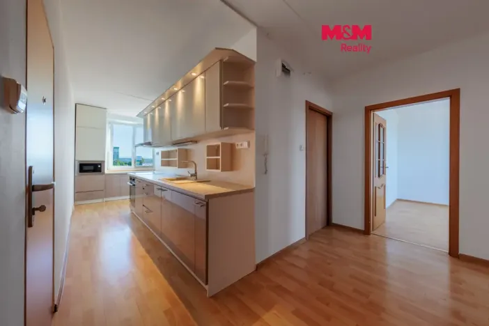 Prodej bytu 3+1, Sokolov, Švabinského, 83 m2