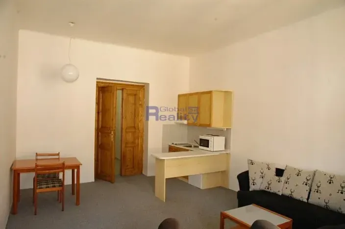 Pronájem bytu 2+kk, Hradec Králové, Tomkova, 48 m2