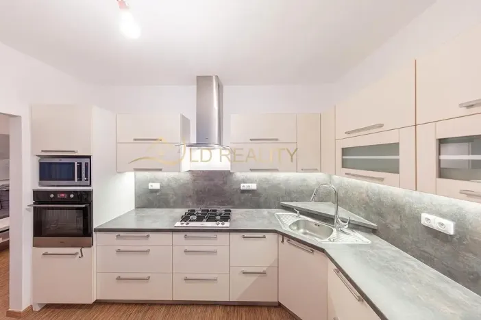Pronájem bytu 2+1, Olomouc - Povel, Nešporova, 56 m2