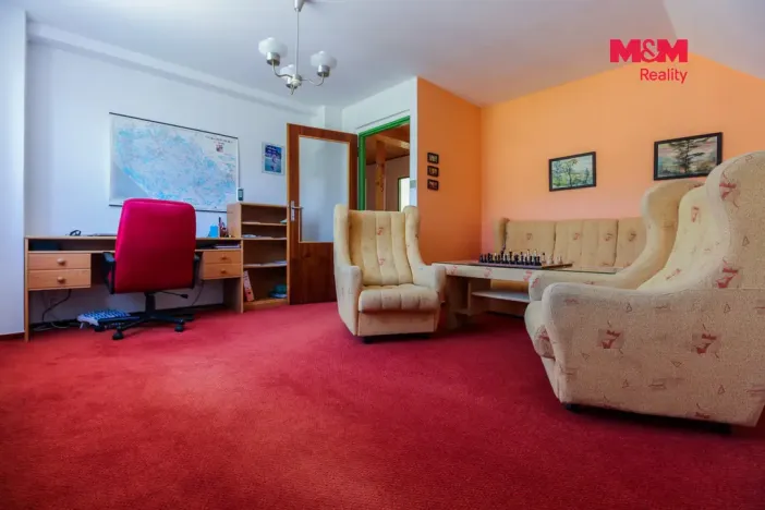 Prodej rodinného domu, Lipová-lázně, 233 m2