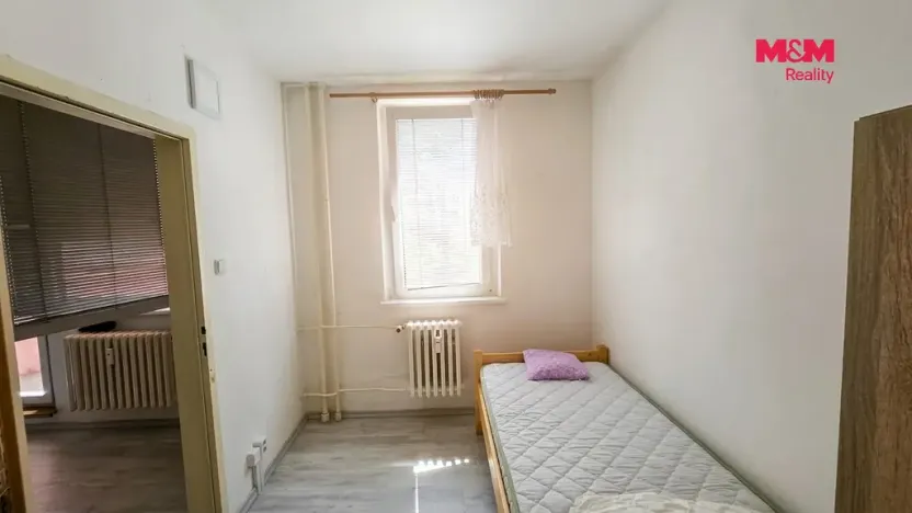 Pronájem bytu 1+1, Hulín, Družba, 27 m2