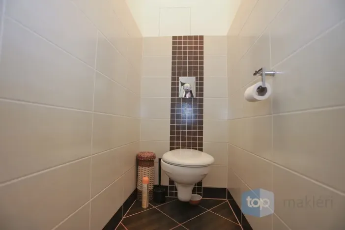 Prodej bytu 3+kk, Praha, U louky, 71 m2
