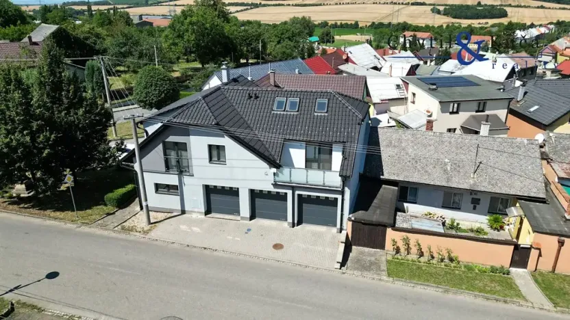 Prodej atypického bytu, Beňov, 235 m2