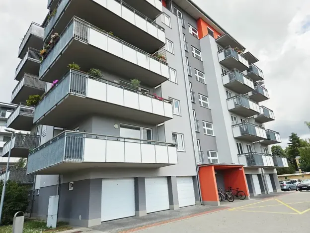 Prodej garáže, Uherské Hradiště, Zahrádky, 20 m2