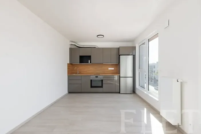 Pronájem bytu 1+kk, Praha - Vysočany, Bukačova, 38 m2