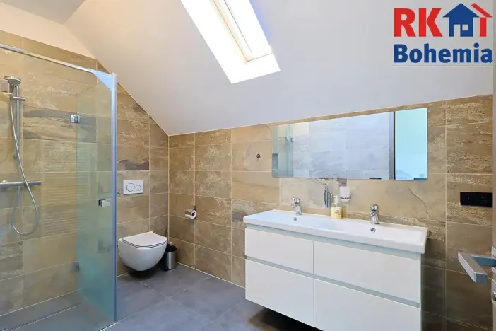 Pronájem bytu 4+kk, Doubravčice, K Jízdárně, 184 m2
