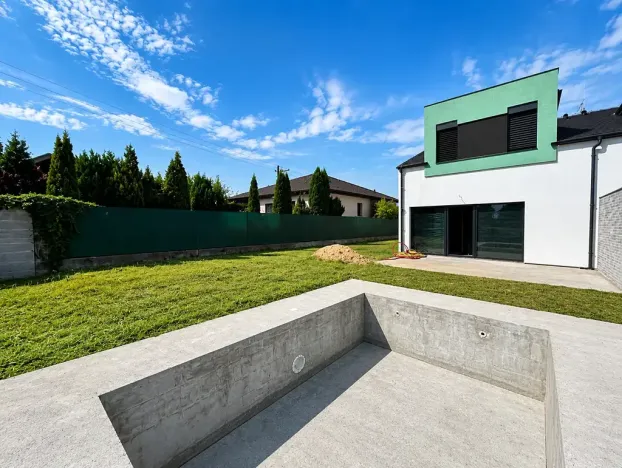 Prodej bytu 4+kk, Včelná, 108 m2