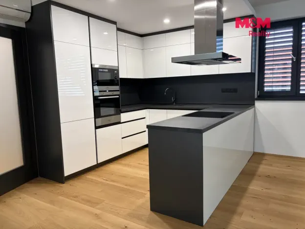 Pronájem bytu 3+kk, Pardubice - Bílé Předměstí, Husova, 92 m2