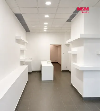 Pronájem obchodního prostoru, Pardubice - Zelené Předměstí, Smilova, 63 m2