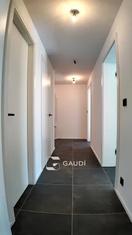 Prodej bytu 3+kk, Praha, Mezitraťová, 91 m2
