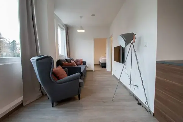 Pronájem bytu 2+kk, Praha - Vinohrady, Perucká, 40 m2