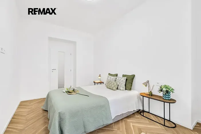 Prodej bytu 2+kk, Praha - Vinohrady, V Horní Stromce, 48 m2