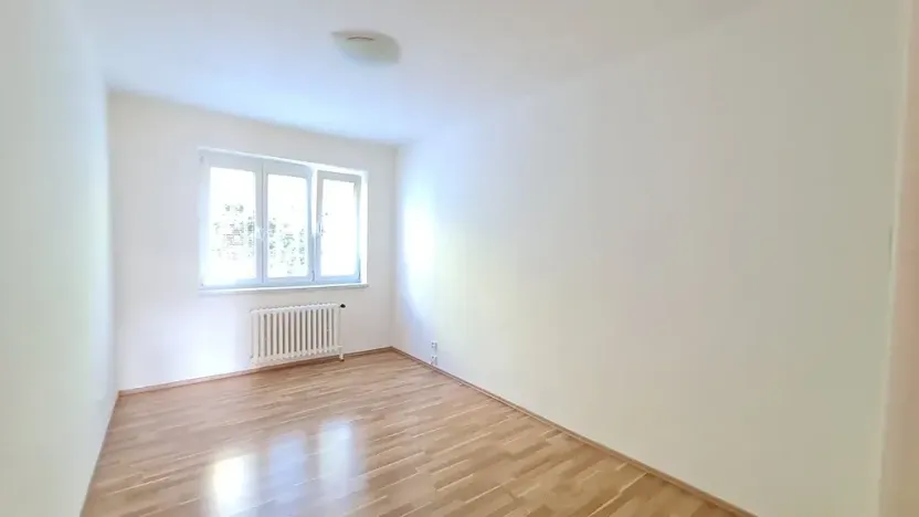 Pronájem bytu 3+kk, Praha - Podolí, Pod Pekařkou, 70 m2