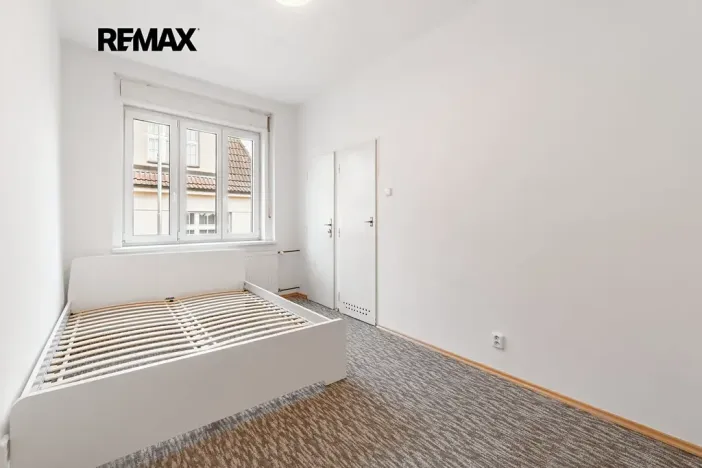 Pronájem bytu 2+kk, Praha - Dejvice, Na Špitálce, 55 m2