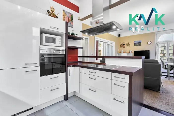 Pronájem bytu 4+kk, Karlovy Vary, Na Vyhlídce, 109 m2