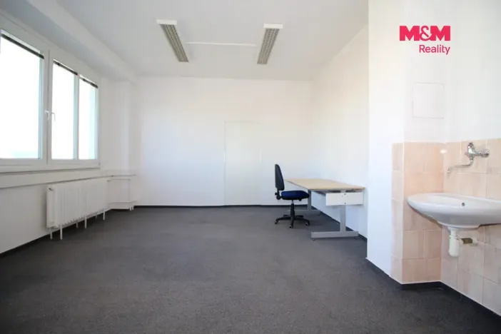 Pronájem kanceláře, Hradec Králové - Nový Hradec Králové, Brněnská, 19 m2