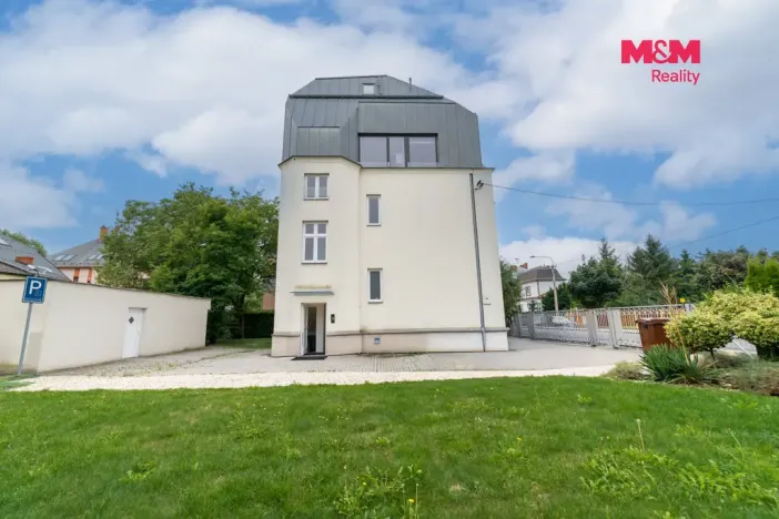 Prodej obchodního prostoru, Ostrava - Vítkovice, Kořenského, 374 m2