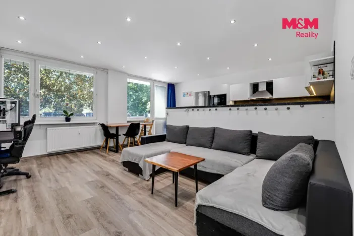 Prodej bytu 3+kk, Králův Dvůr, Pod Hájem, 76 m2