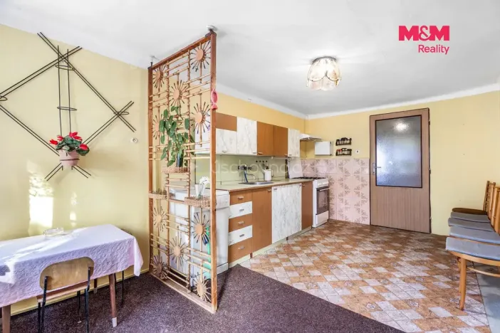 Prodej rodinného domu, Spomyšl, 350 m2