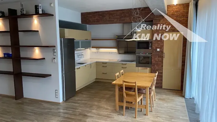 Pronájem bytu 3+kk, Kroměříž, náměstí Míru, 94 m2