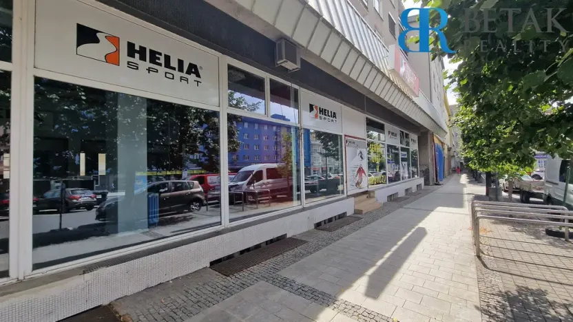 Pronájem obchodního prostoru, Přerov - Přerov I-Město, Žerotínovo nám., 373 m2