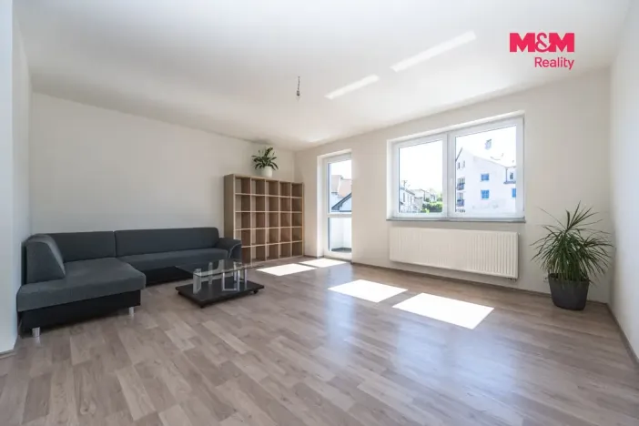 Prodej bytu 3+kk, Břežany II, 81 m2