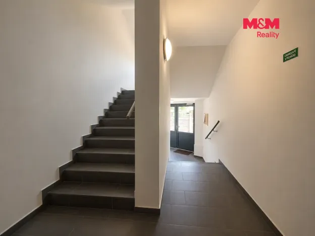 Prodej bytu 3+kk, Břežany II, 81 m2