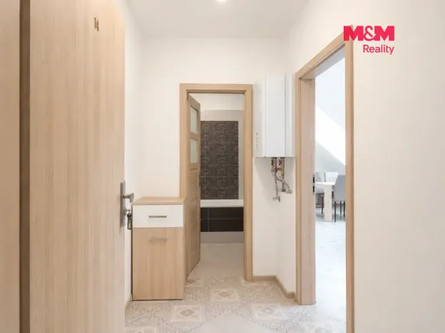 Prodej bytu 3+kk, Břežany II, 85 m2