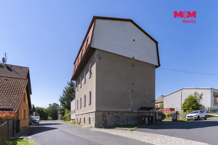 Prodej bytu 3+1, Hranice, Tovární, 122 m2