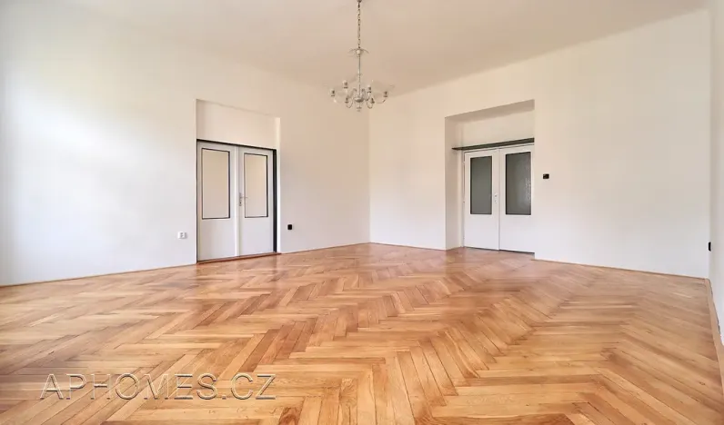 Pronájem bytu 3+1, Praha - Nové Město, Na hrádku, 95 m2