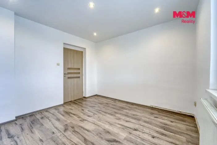 Prodej bytu 4+1, Písek, Semická, 75 m2