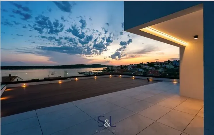 Prodej bytu 3+kk, Barbat na Rabu, Chorvatsko, 107 m2