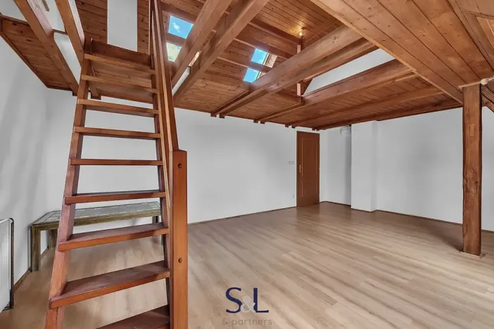 Prodej rodinného domu, Horní Planá, 200 m2