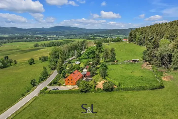 Prodej vícegeneračního domu, Horní Planá, 200 m2