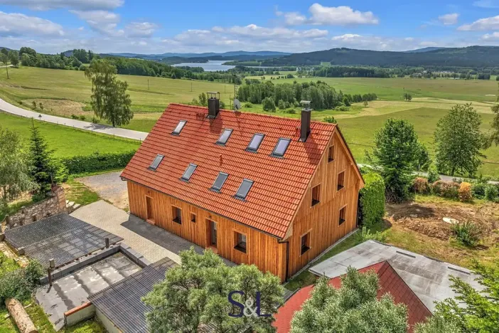 Prodej vícegeneračního domu, Horní Planá, 200 m2